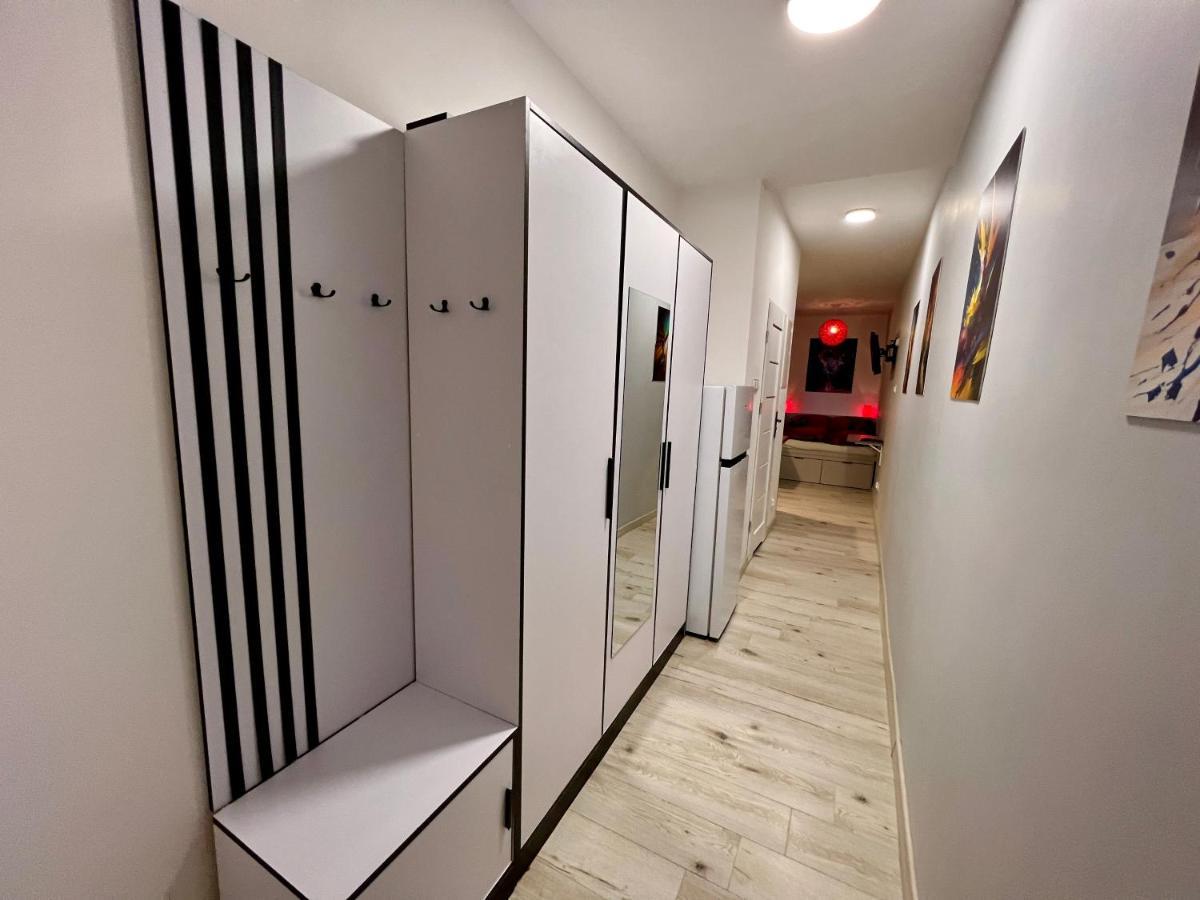 Apartamenty Koktajlove Kielce Ngoại thất bức ảnh