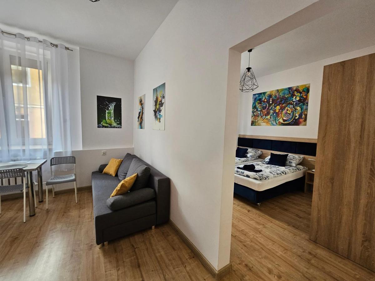 Apartamenty Koktajlove Kielce Ngoại thất bức ảnh